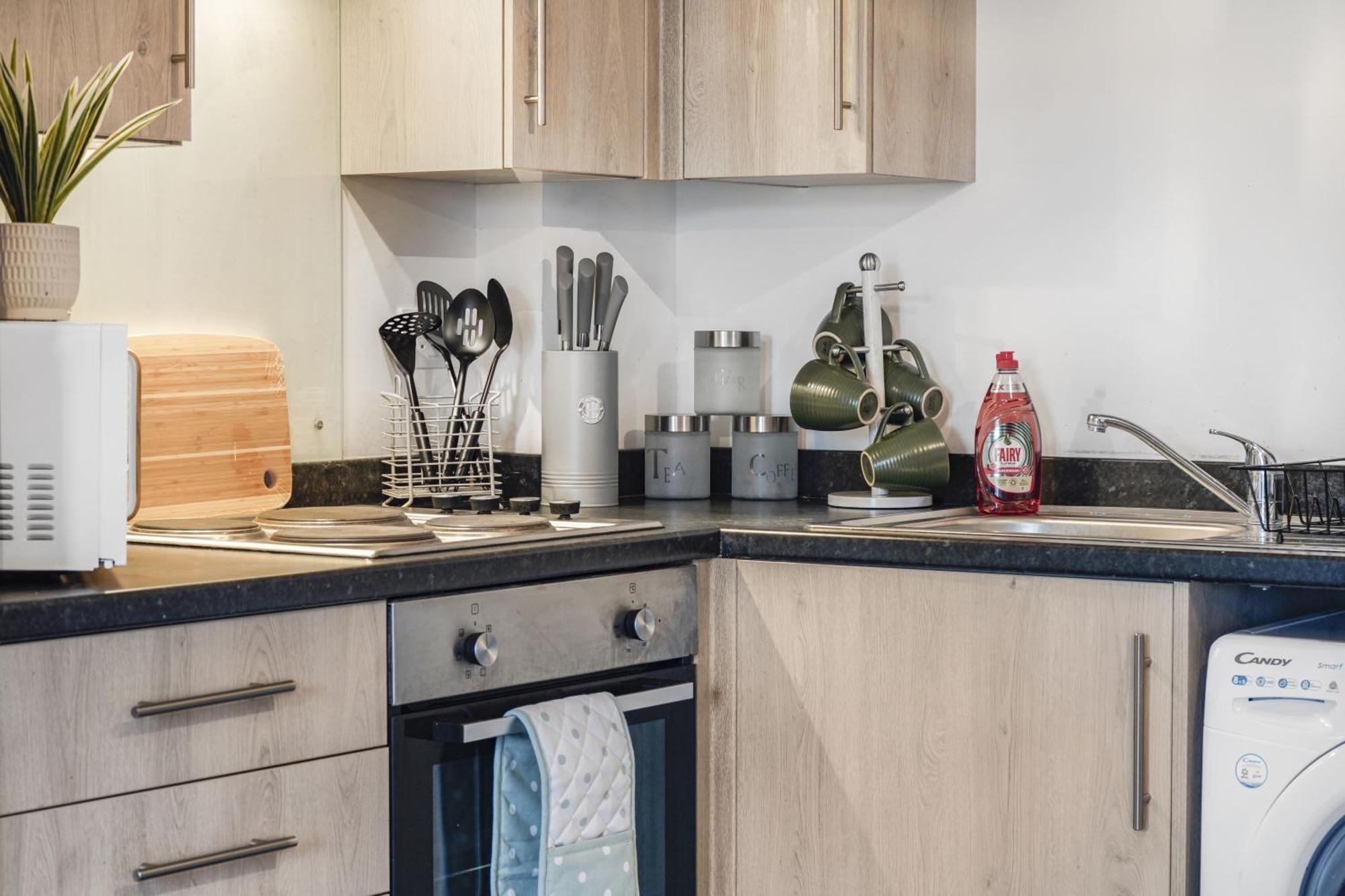 Modern Apartments With Free Parking Near Heathrow Colnbrook Extérieur photo