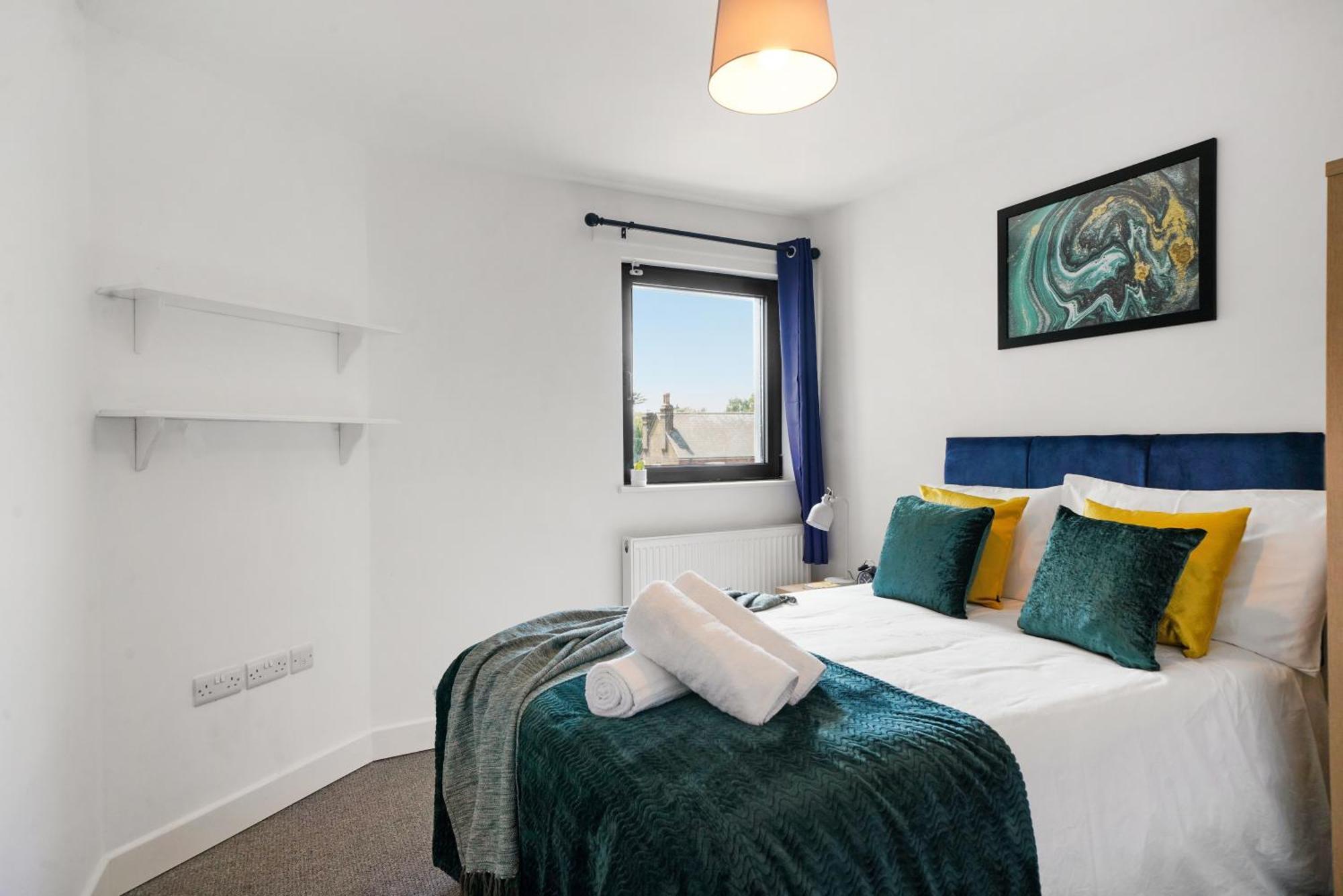 Modern Apartments With Free Parking Near Heathrow Colnbrook Extérieur photo