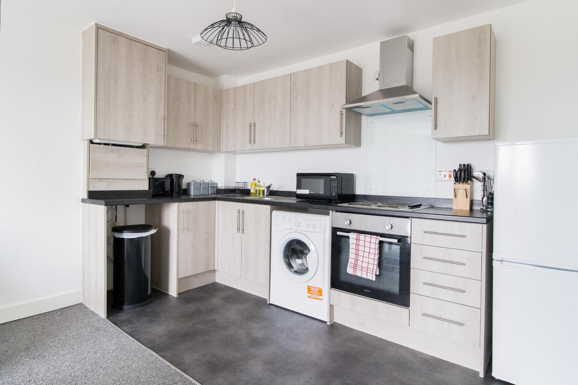 Modern Apartments With Free Parking Near Heathrow Colnbrook Extérieur photo