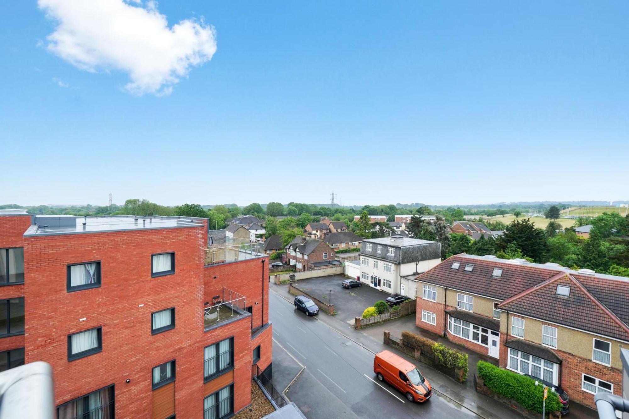 Modern Apartments With Free Parking Near Heathrow Colnbrook Extérieur photo