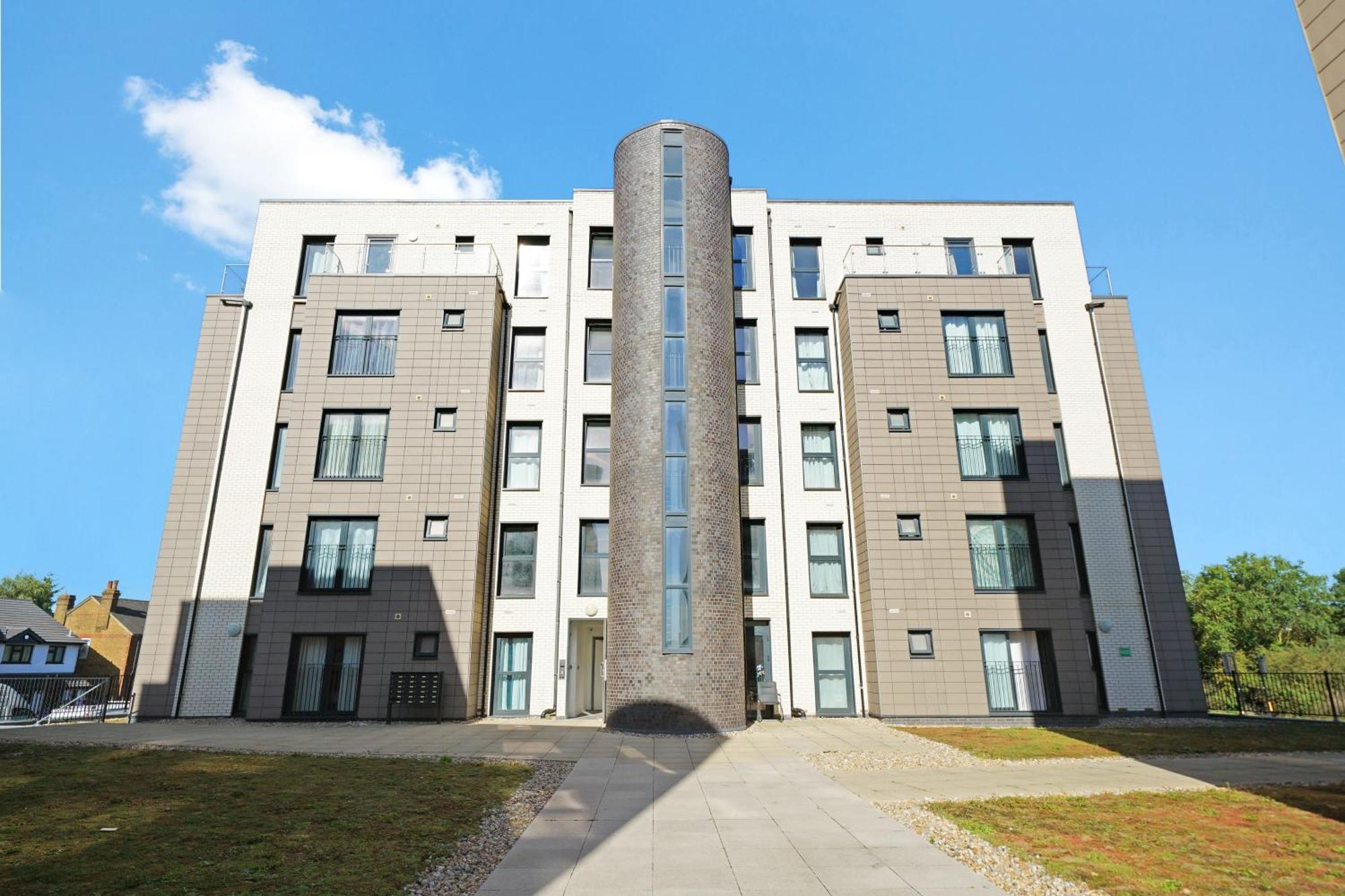 Modern Apartments With Free Parking Near Heathrow Colnbrook Extérieur photo